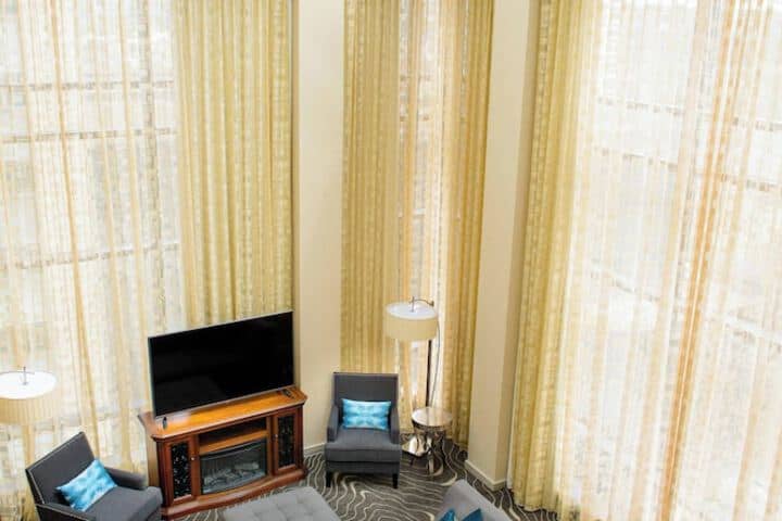 Room 17 of 54